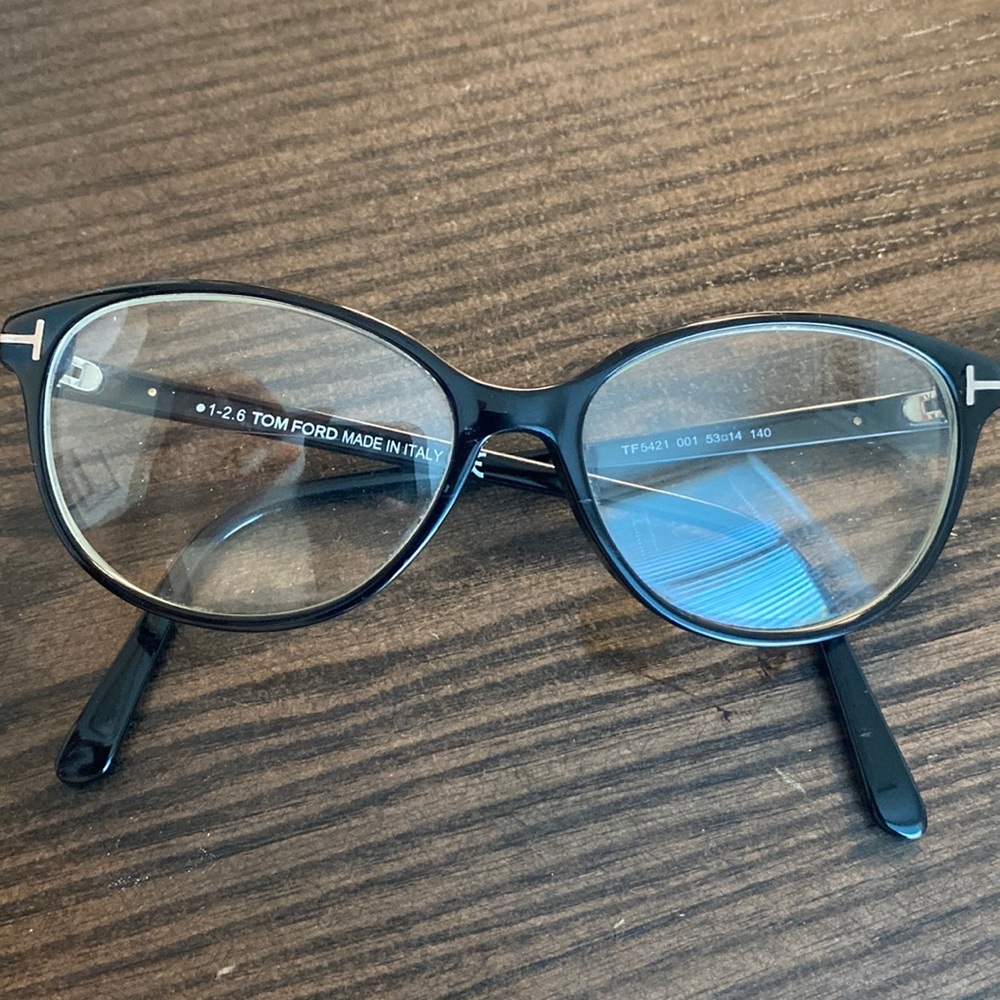 Nice Tom Ford Glass only been worn once